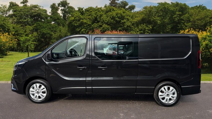 Renault Trafic Lwb Diesel LL30 Blue dCi 150 Extra [Safety] Crew Van - Image 4